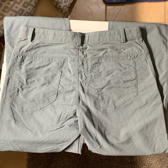 ⛳️ Nike Performance Golf Pants ⛳️ - Picture 2 of 3